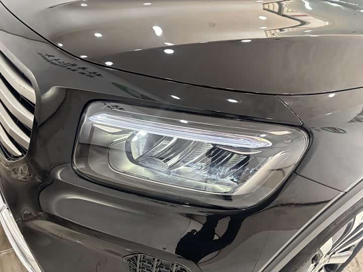 Mercedes-Benz GLB-Class 2025 2025款 GLB 220 时尚型