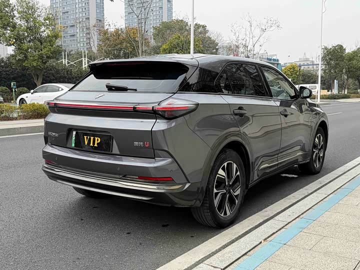 Hozon U 2023 2023款 哪吒U-Ⅱ 挑战版 500 U秀 磷酸铁锂