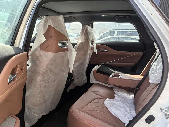 Changan UNI-Z Hybrid 2025 2025款 智慧新蓝鲸 125km 战舰版