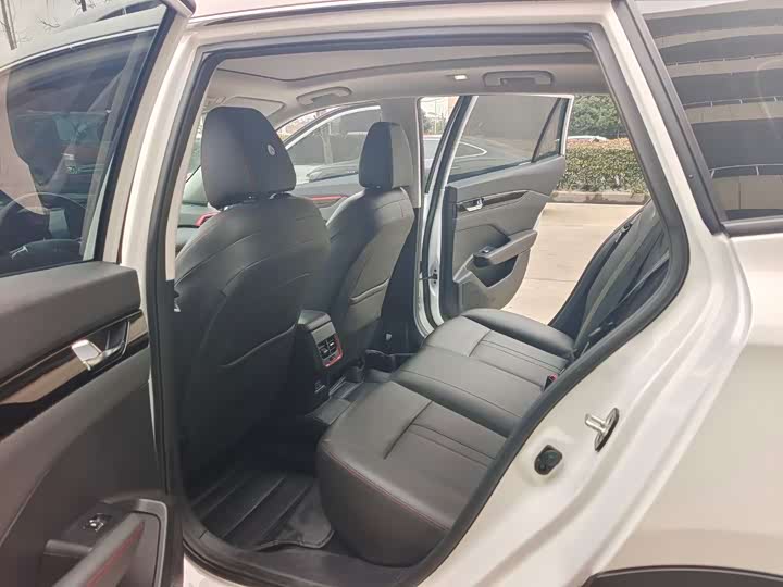 Dongfeng Aeolus Yixuan GS 2021 2021款 230T 自动追风版