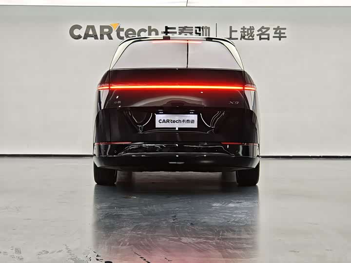 XPeng X9 2025 2025款 纯电 740超长续航 Max