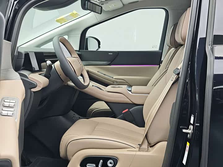 XPeng X9 2025 2025款 纯电 740超长续航 Max