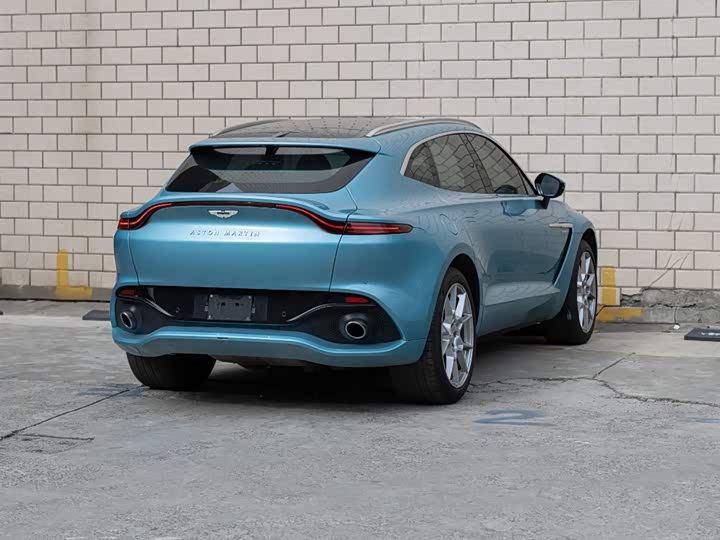 Aston Martin DBX 2022 2022款 3.0T STRAIGHT-SIX