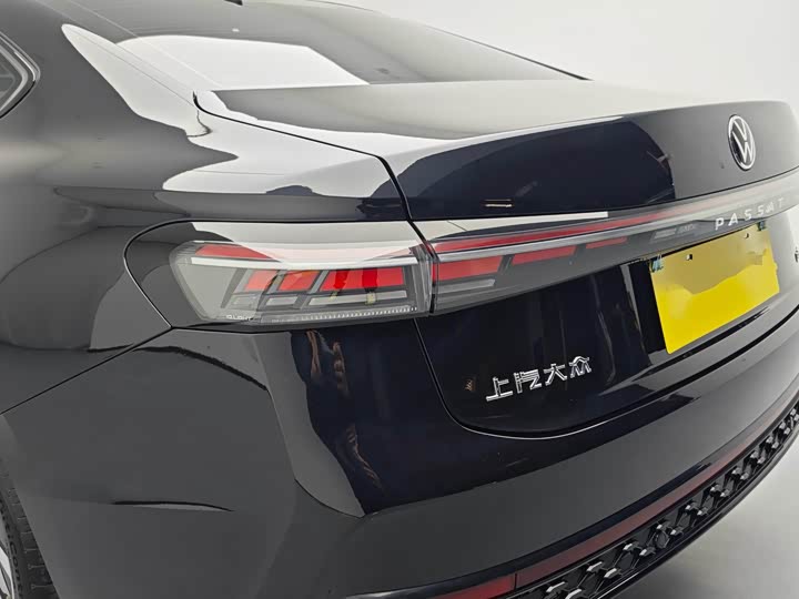 Volkswagen Passat 2025 2025款 Pro 380TSI 星空龙耀版