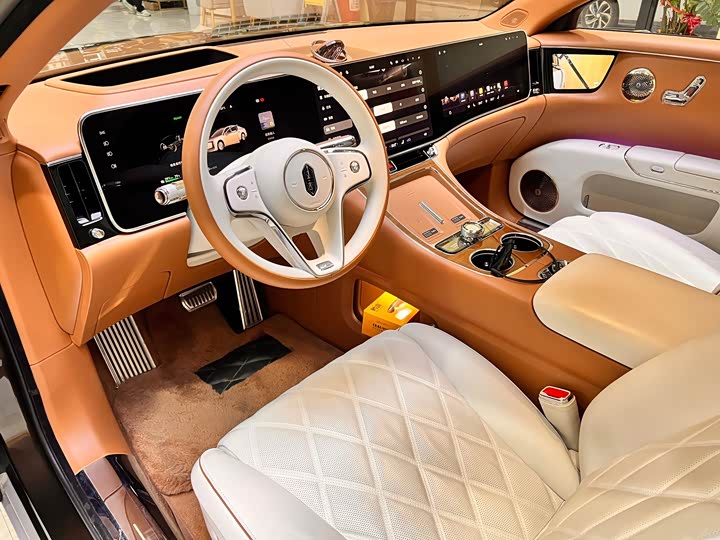 Maextro S800 2025 2025款 增程 星耀行政版 4座