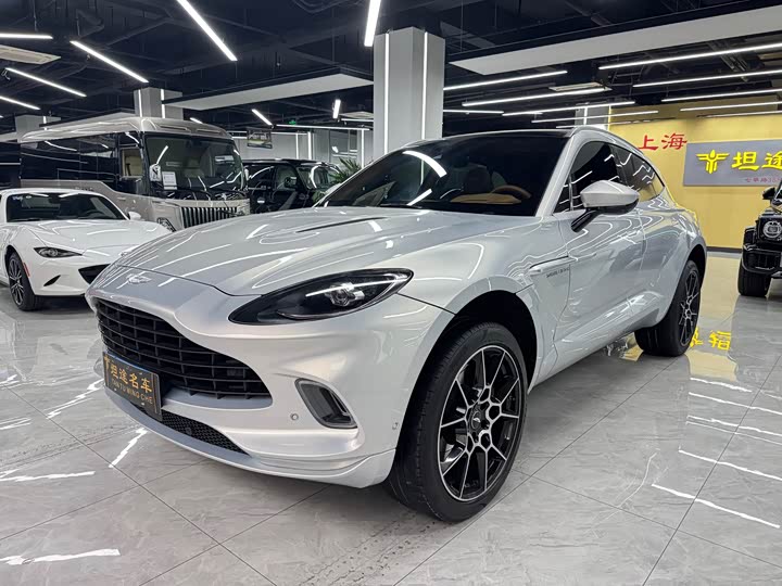 Aston Martin DBX 2022 2022款 3.0T STRAIGHT-SIX
