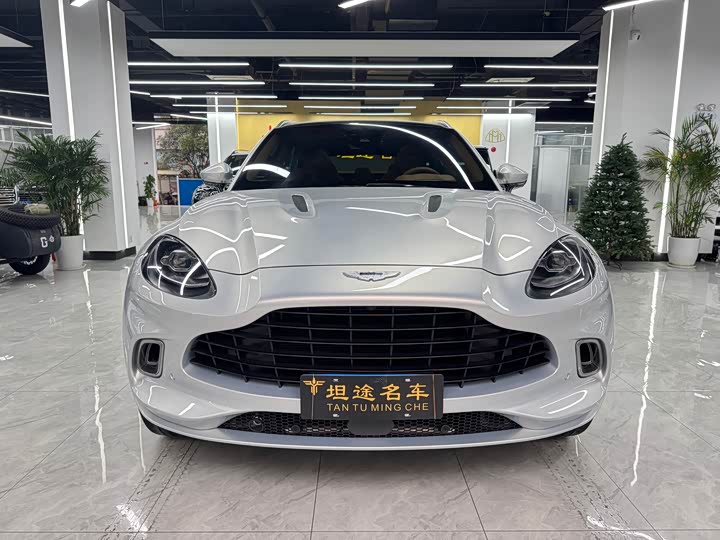 Aston Martin DBX 2022 2022款 3.0T STRAIGHT-SIX