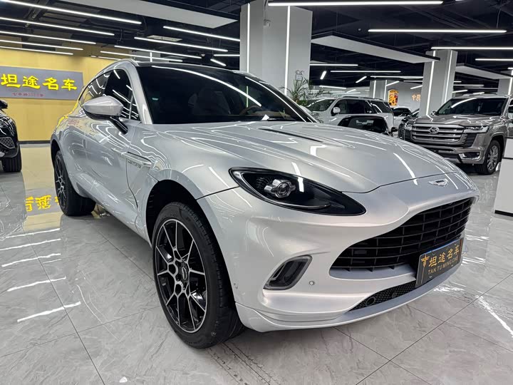 Aston Martin DBX 2022 2022款 3.0T STRAIGHT-SIX