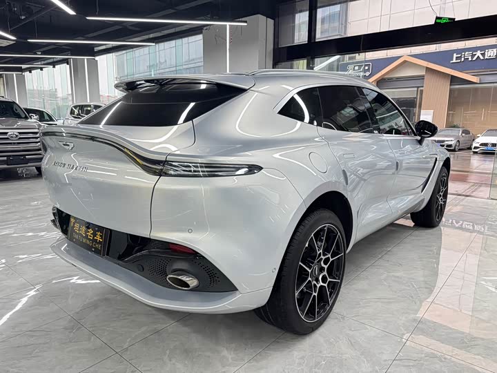 Aston Martin DBX 2022 2022款 3.0T STRAIGHT-SIX