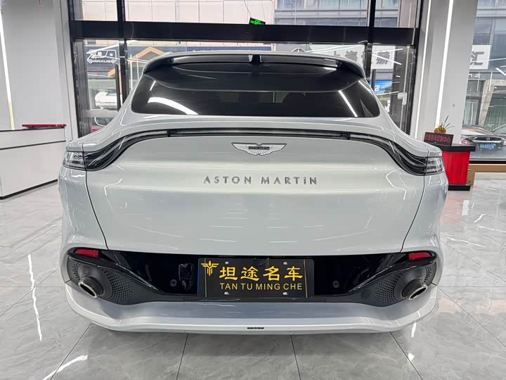 Aston Martin DBX 2022 2022款 3.0T STRAIGHT-SIX