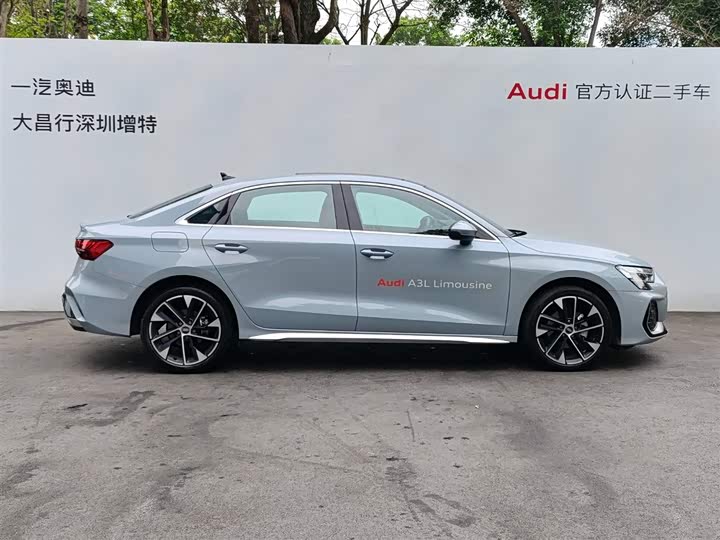 Audi A3 2025 2025款 A3L Limousine 35TFSI 飞驰尊享型
