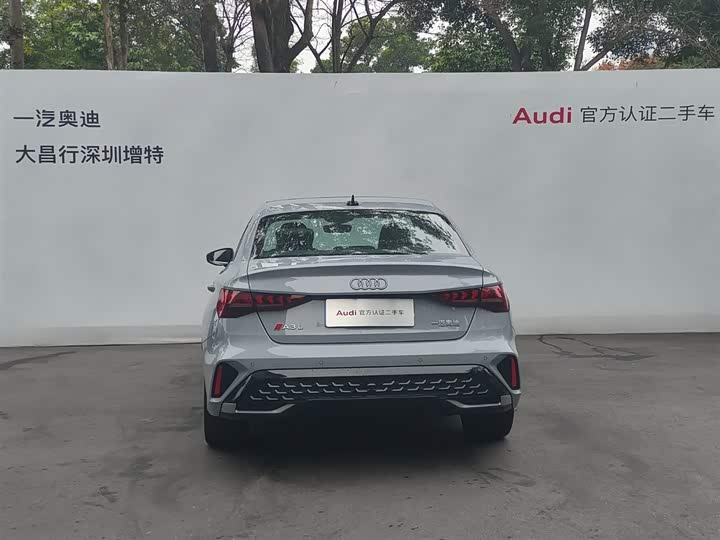 Audi A3 2025 2025款 A3L Limousine 35TFSI 飞驰尊享型