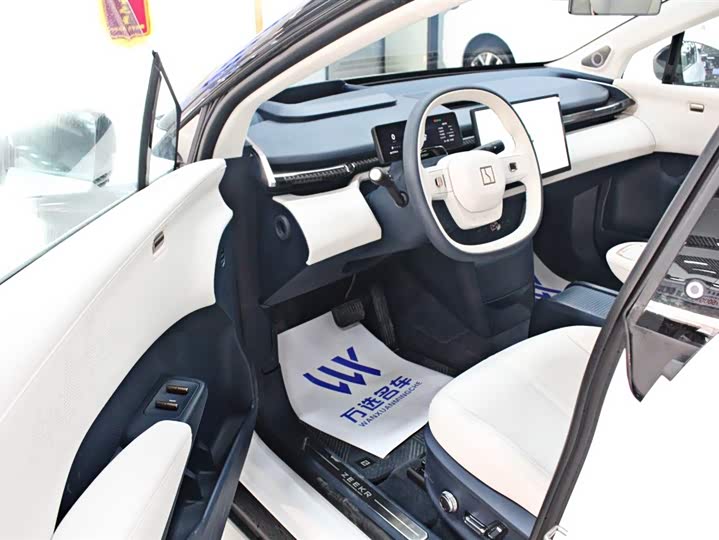 Zeekr X 2025 2025款 四座后驱魔方版