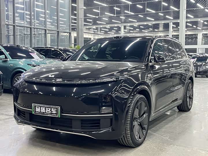 LiXiang L9 2025 2025款 Ultra 智能焕新版