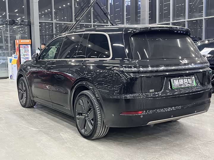 LiXiang L9 2025 2025款 Ultra 智能焕新版