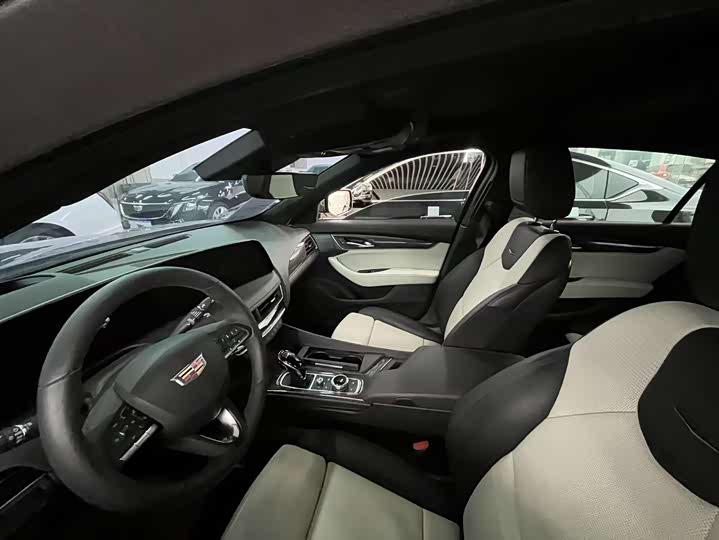 Cadillac CT5 2024 2024款 28T 铂金型