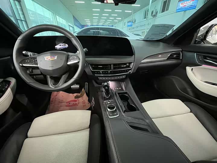 Cadillac CT5 2024 2024款 28T 铂金型