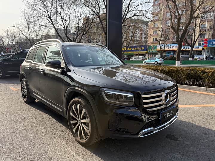Mercedes-Benz GLB-Class 2025 2025款 GLB 220 时尚型