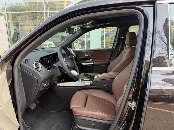 Mercedes-Benz GLB-Class 2025 2025款 GLB 220 时尚型