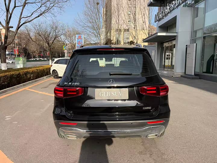 Mercedes-Benz GLB-Class 2025 2025款 GLB 220 时尚型
