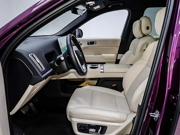 LiXiang L9 2025 2025款 Ultra 智能焕新版