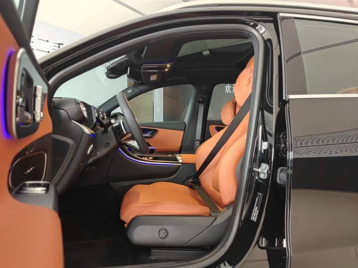 Mercedes-Benz GLC-Class 2025 2025款 GLC 300 L 4MATIC 动感型 5座