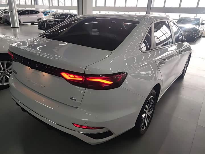 Geely Emgrand 2025 2025款 第4代 1.5L CVT龙腾版