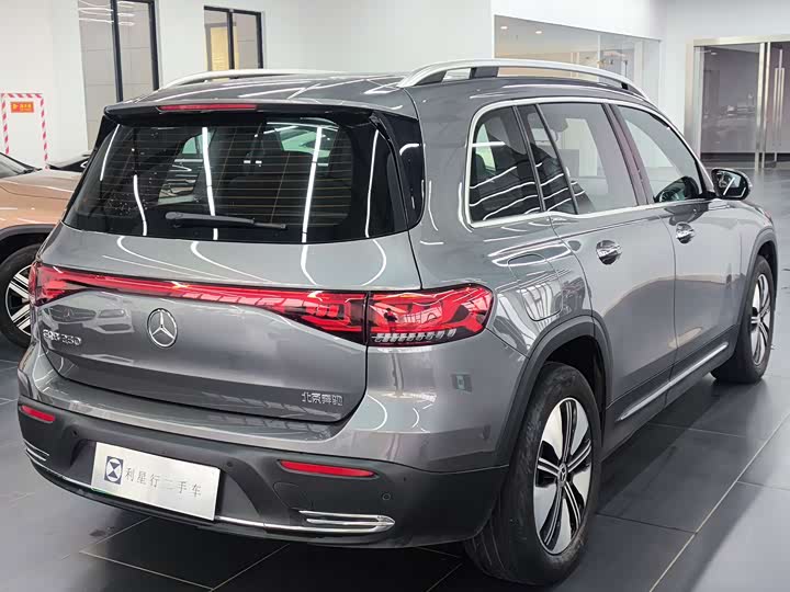 Mercedes-Benz EQB 2023 2023款 改款 EQB 260