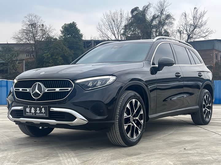 Mercedes-Benz GLC-Class 2025 2025款 GLC 260 L 4MATIC 动感型
