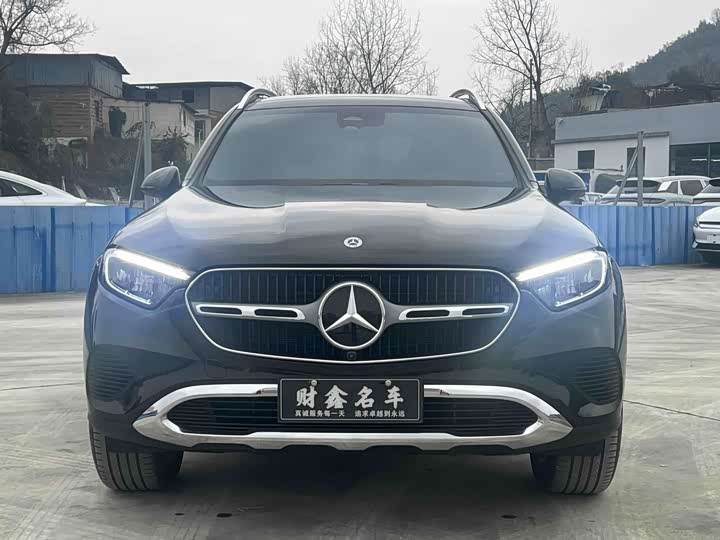 Mercedes-Benz GLC-Class 2025 2025款 GLC 260 L 4MATIC 动感型