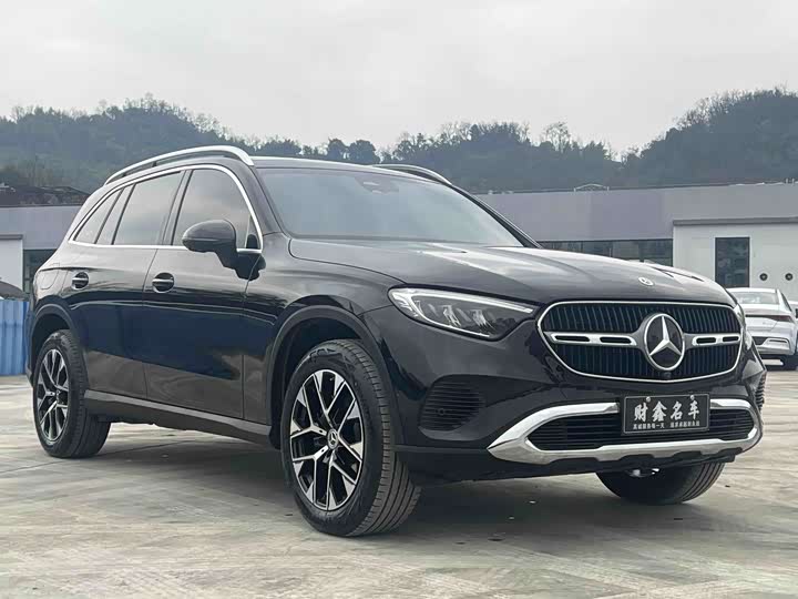 Mercedes-Benz GLC-Class 2025 2025款 GLC 260 L 4MATIC 动感型