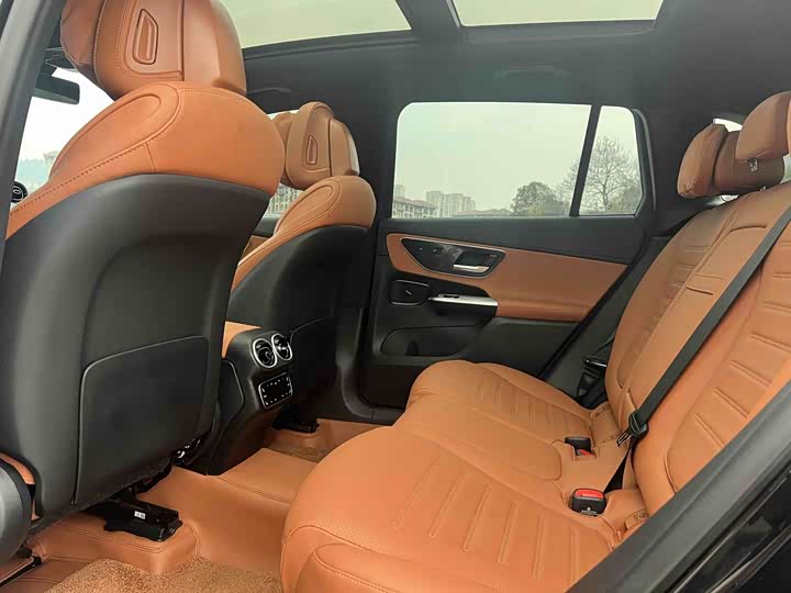 Mercedes-Benz GLC-Class 2025 2025款 GLC 260 L 4MATIC 动感型