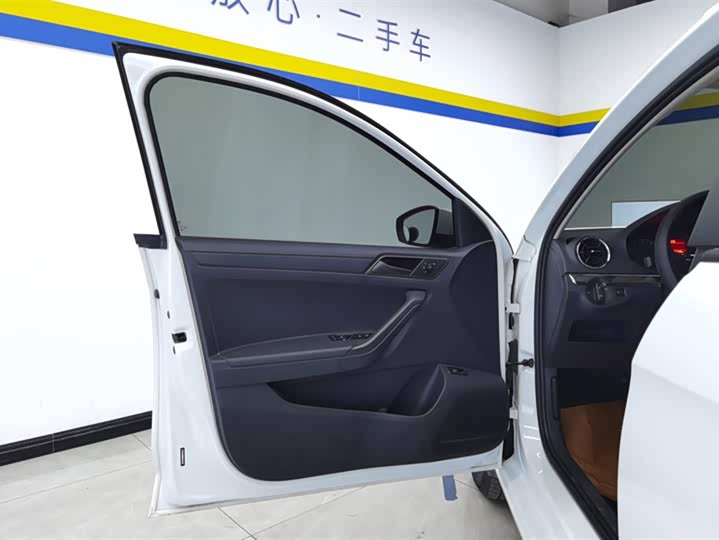 Jetta VA3 2021 2021款 1.5L 自动向上人生版