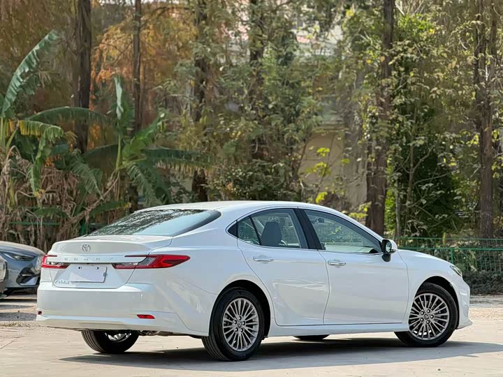 Toyota Camry 2026 2026款 2.0GVP 豪华版