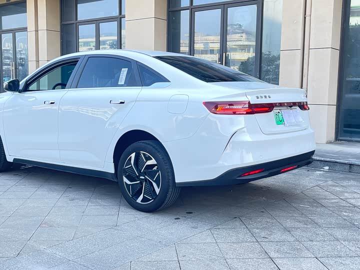 Geely Geometry G6 2024 2024款 500KM 旗舰型