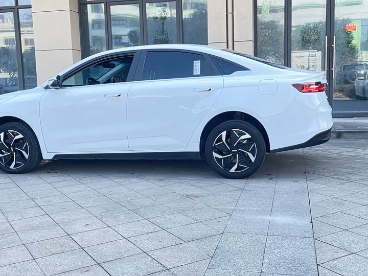 Geely Geometry G6 2024 2024款 500KM 旗舰型