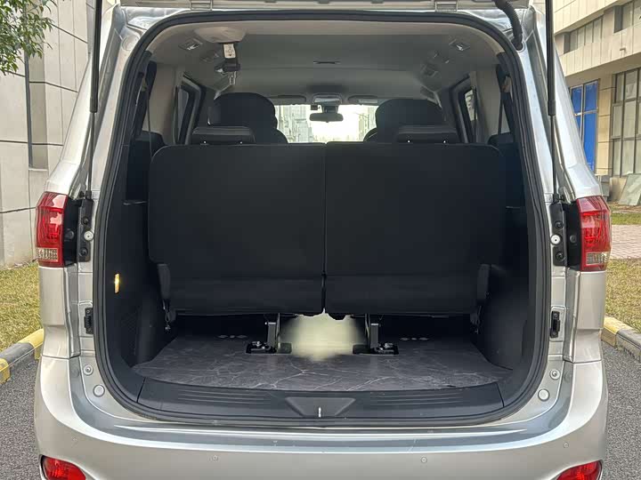 Maxus G10 2023 2023款 改款 2.0L 手动多功能版 汽油 7座