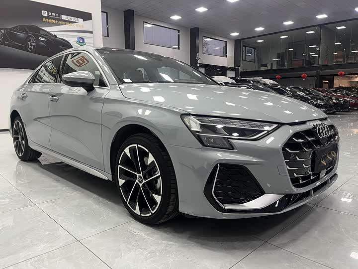 Audi A3 2025 2025款 A3L Limousine 35TFSI 飞驰尊享型