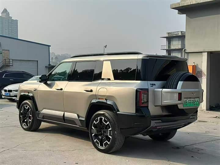 BYD FangChengBao Leopard 8 2025 2025款 智勇旗舰版 6座