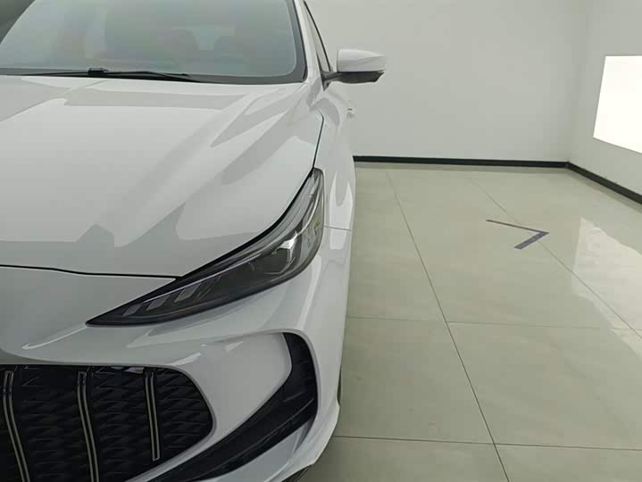 MG Motor 5 2025 2025款 300TGI 全球旗舰版