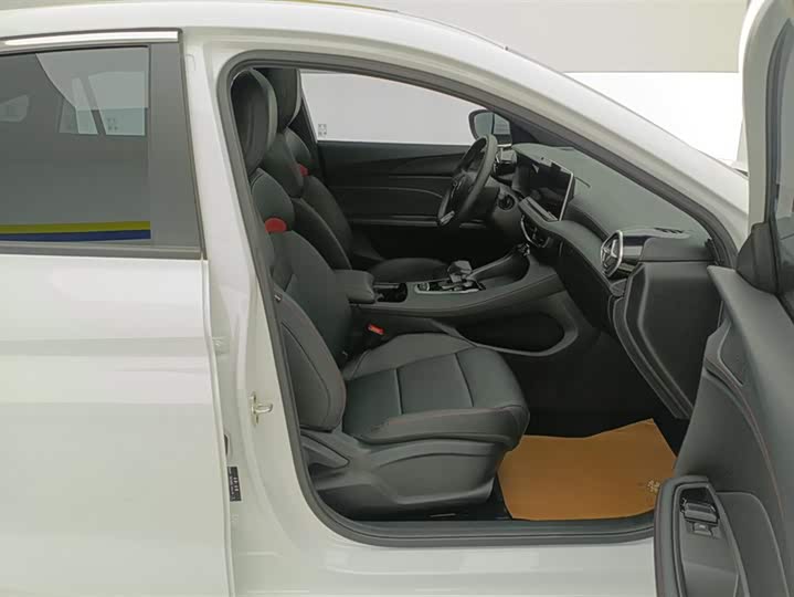 MG Motor 5 2025 2025款 300TGI 全球旗舰版