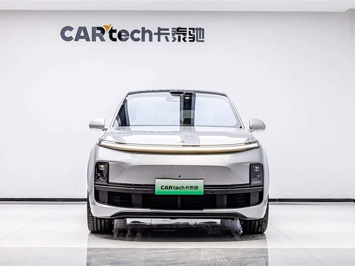 LiXiang L8 2025 2025款 Ultra 智能焕新版