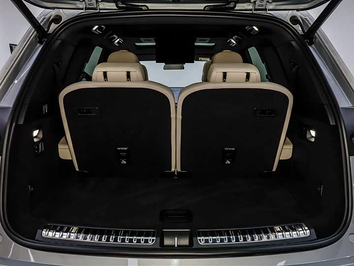 LiXiang L8 2025 2025款 Ultra 智能焕新版