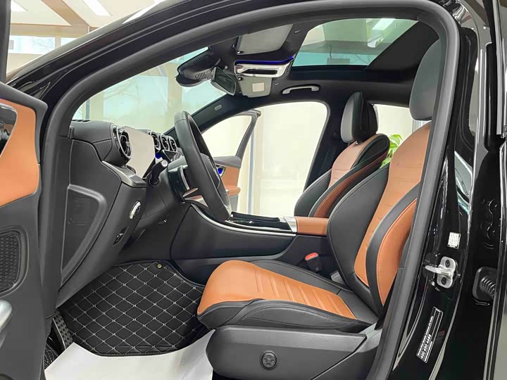 2025 Mercedes-Benz GLC-Class Coupe