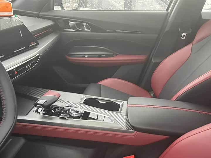 Changan Oshan Z6 2023 2023款 蓝鲸 1.5T DCT智享型