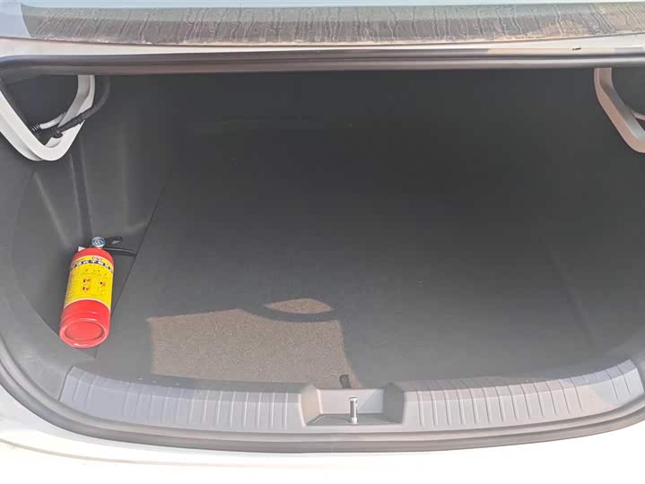 Volkswagen Sagitar L 2025 2025款 改款三 300TSI DSG超越版