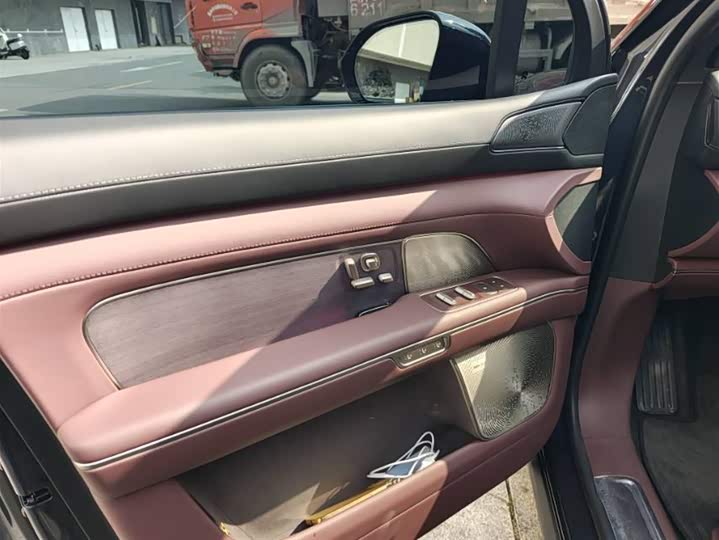 Nio ES8 2026 2026款 六座行政签名版