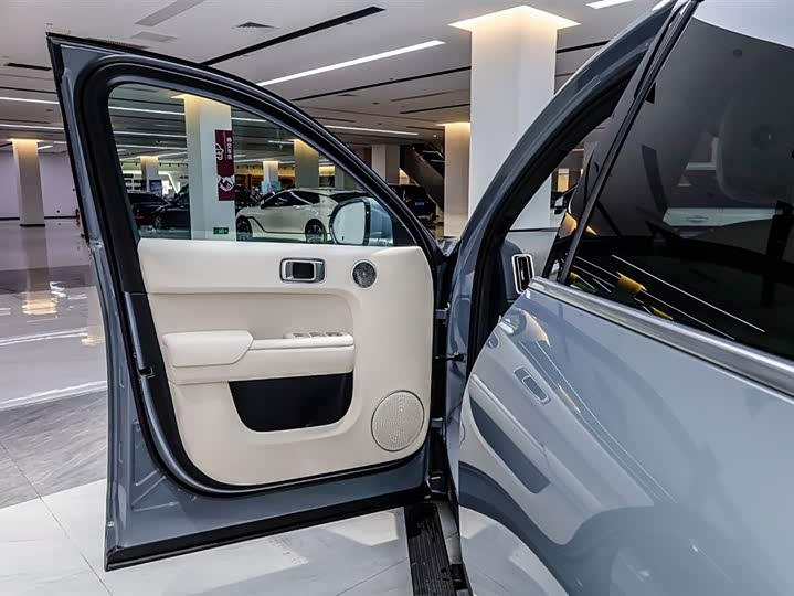 LiXiang L7 2025 2025款 Ultra 智能焕新版