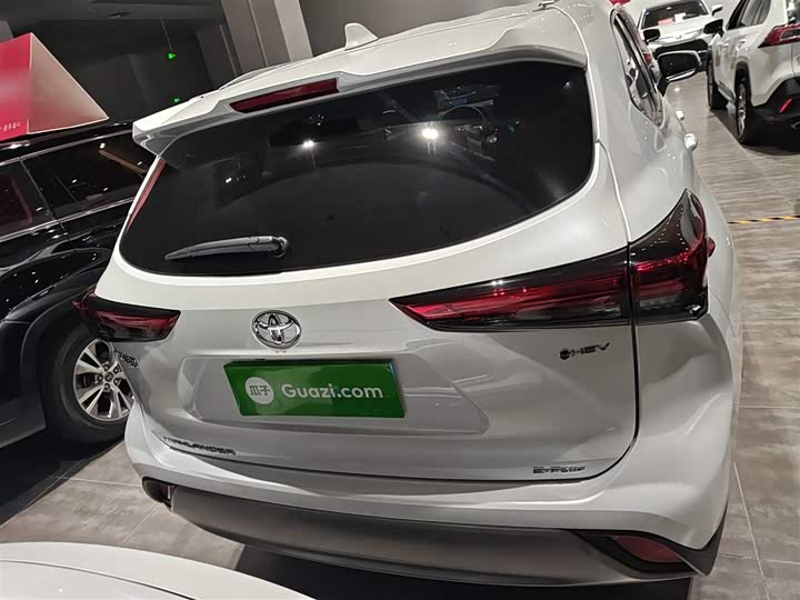 Toyota Highlander 2026 2026款 2.5L智能电混双擎四驱豪华版 7座
