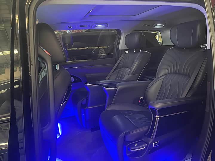 GAC Trumpchi M8 2024 2024款 大师系列 400T 至尊版